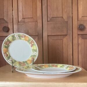 Vintage Vernon Ware Metlox “Della Robbia” 2 Dessert Plates & 1 Platter